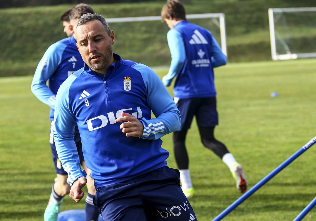 Santi Cazorla, en un entrenamiento pasado.