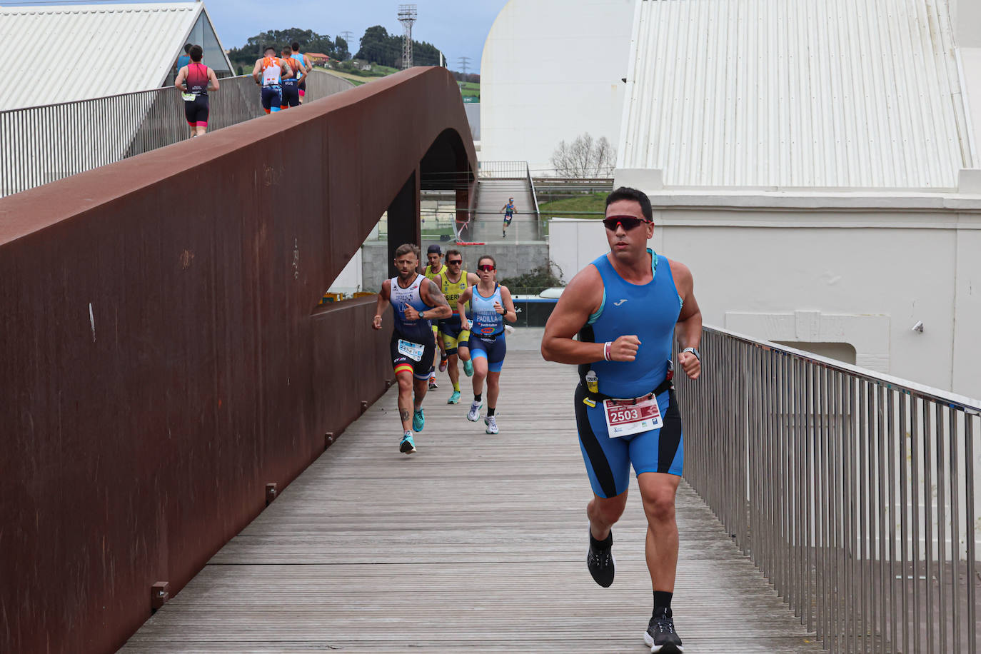 Las imágenes que deja la primera jornada del Duatlón en Avilés