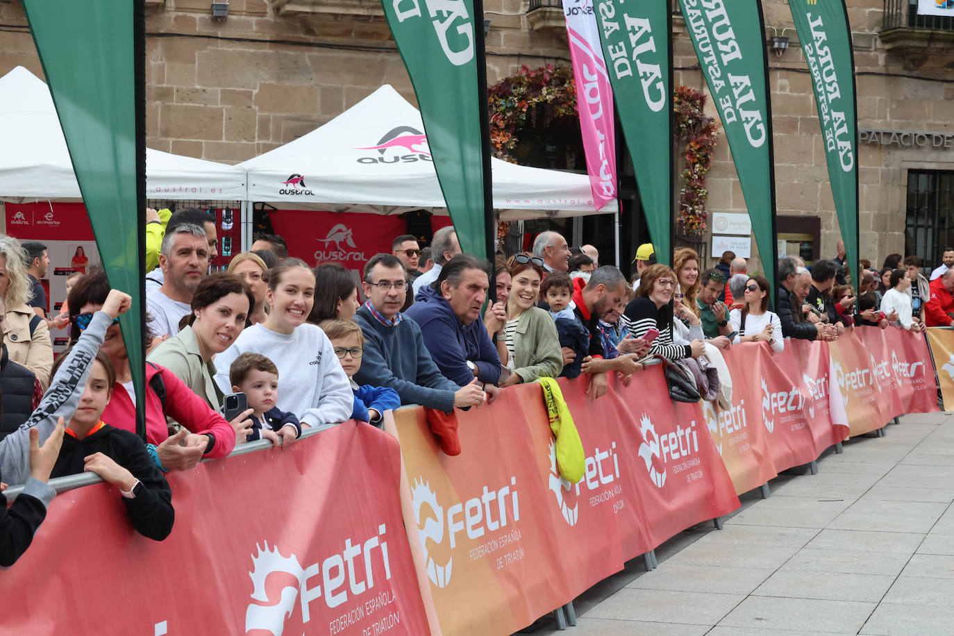 Las imágenes que deja la primera jornada del Duatlón en Avilés