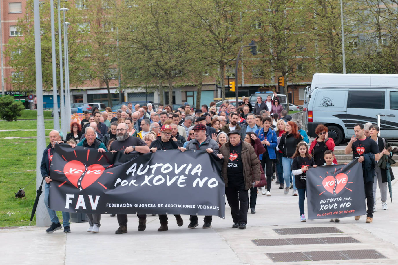 Así fue la movilización vecinal por el vial de Jove