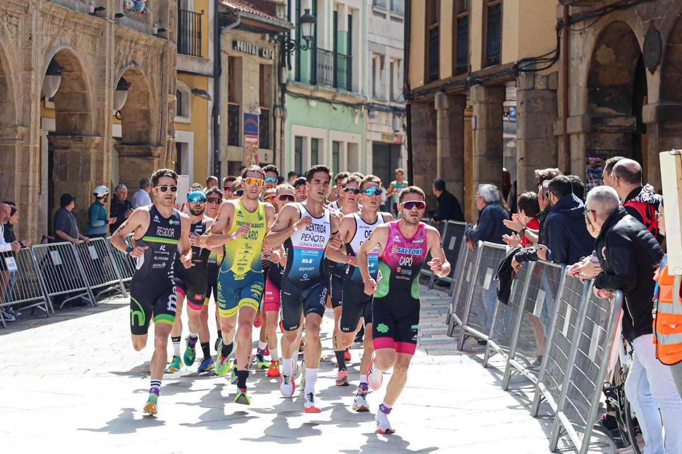 El casco histórico de Avilés, un paisaje extraordinario para el circuito urbano del Campeonato de España de duatlón.