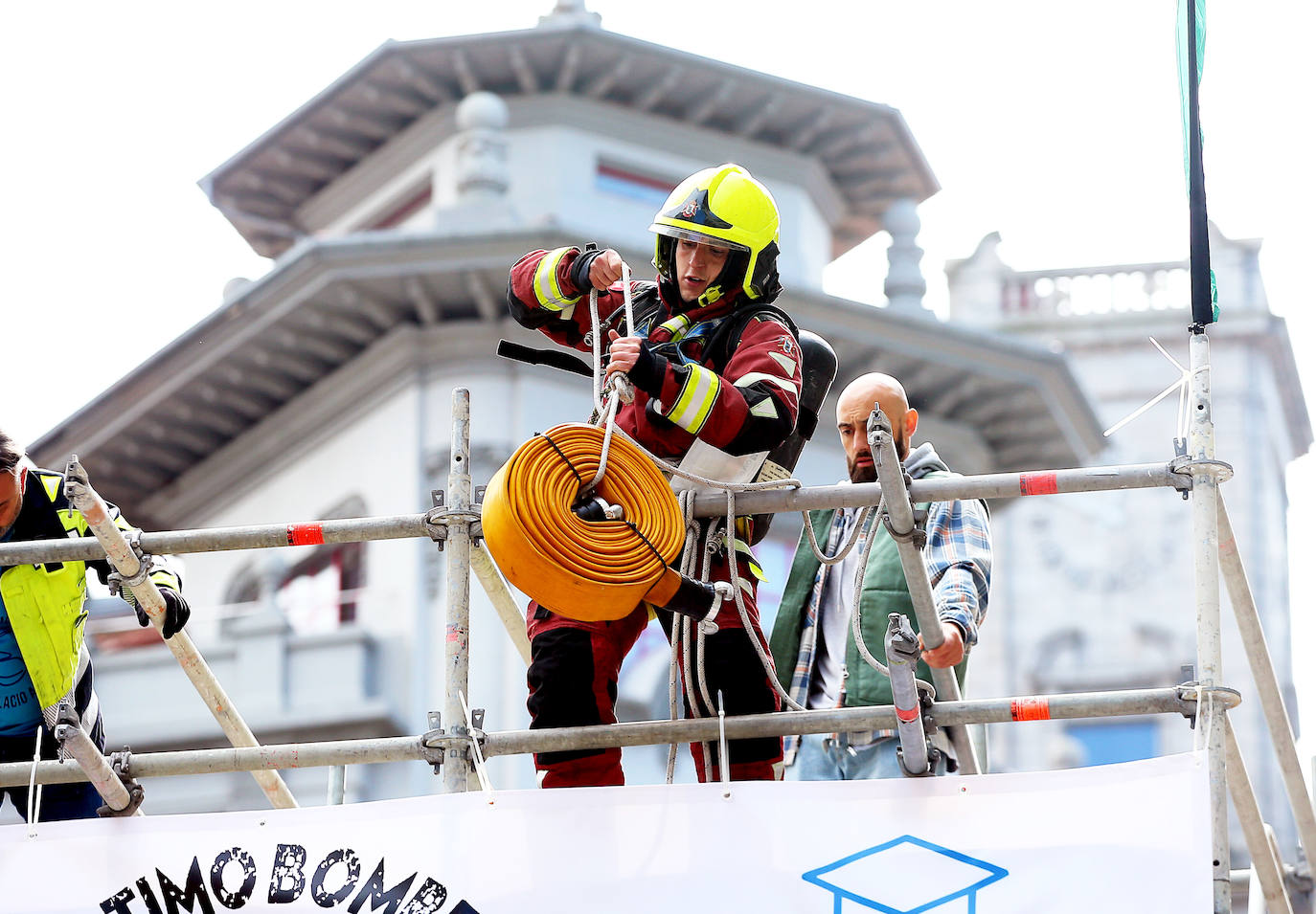 El recuerdo del bombero Eloy Palacio, muy presente en Oviedo