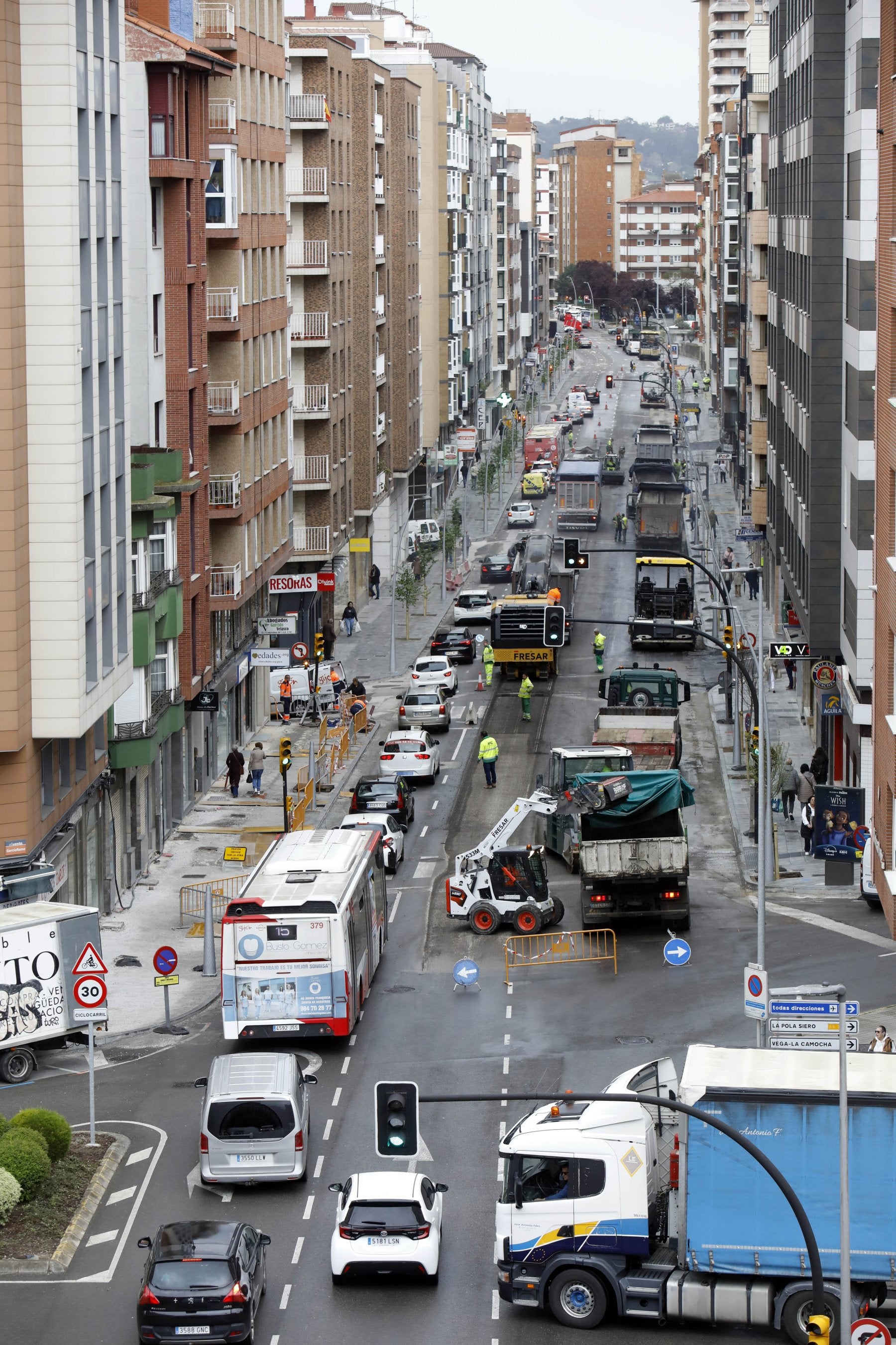 Vista general del primer tramo de la avenida a media mañana.