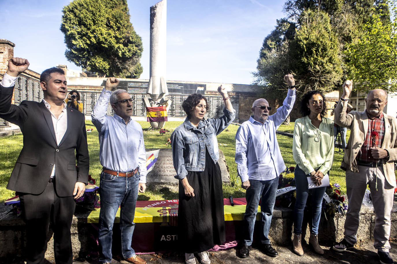 Conmemoración en Oviedo del 93 aniversario de la II República