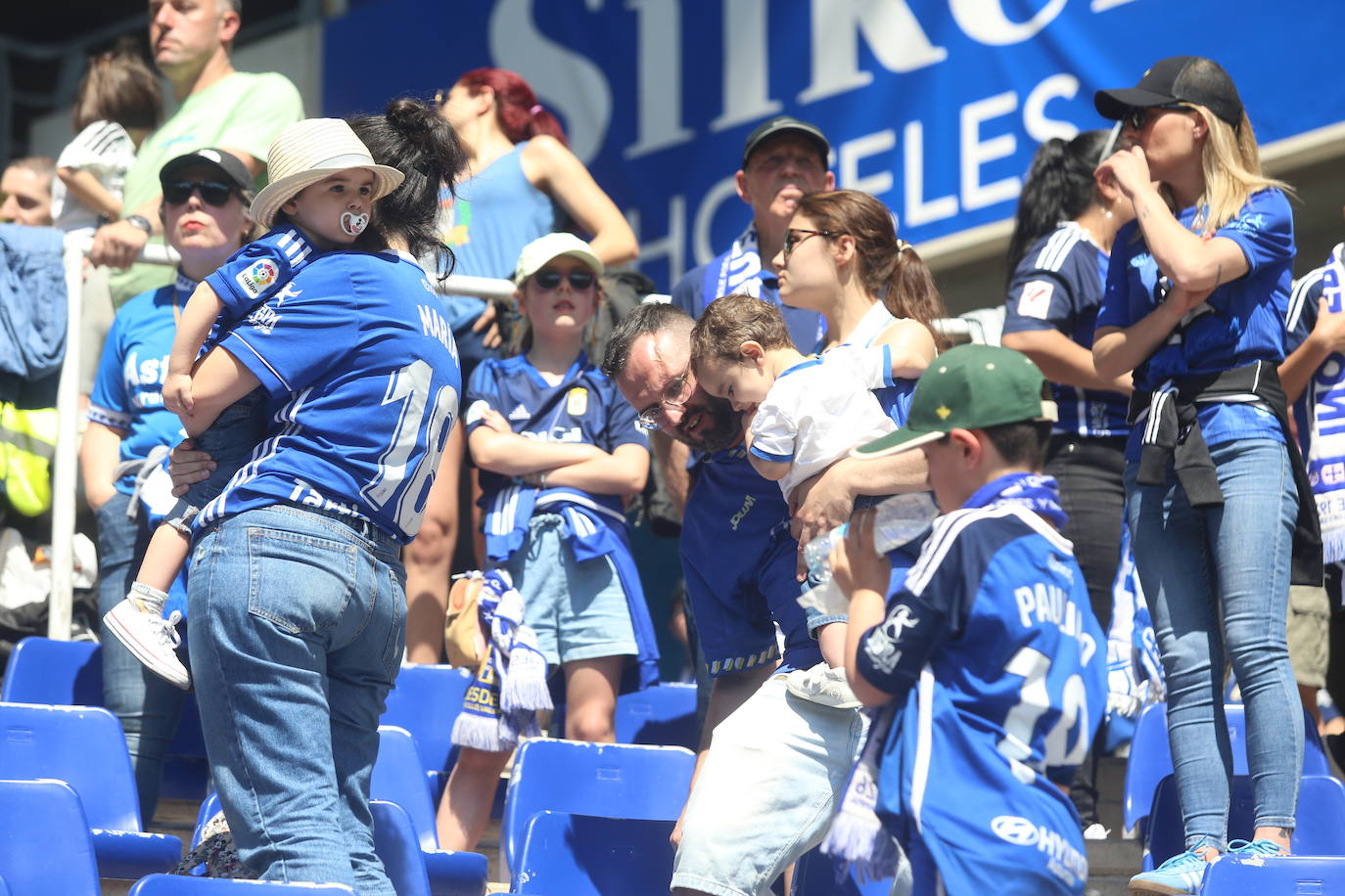 ¿Estuviste en el Real Oviedo - Mirandés? ¡Búscate en el Tartiere!