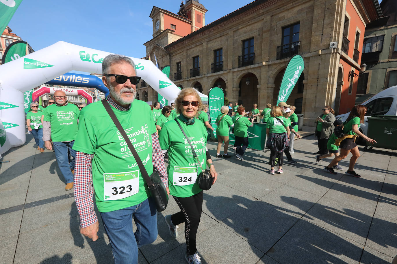 700 avilesinos corren contra el cáncer