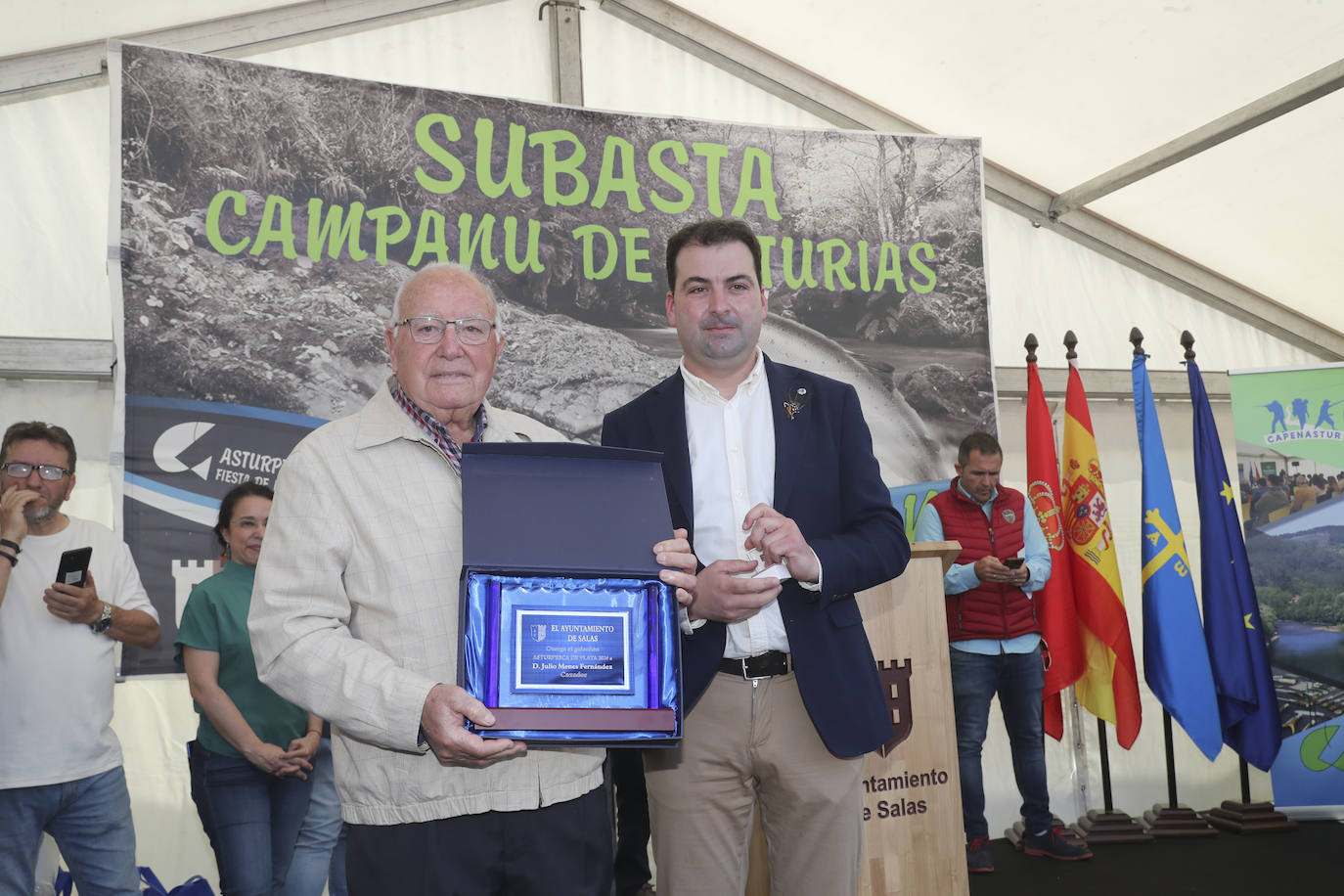 Así ha sido la subasta del campanu de Asturias más caro de la historia