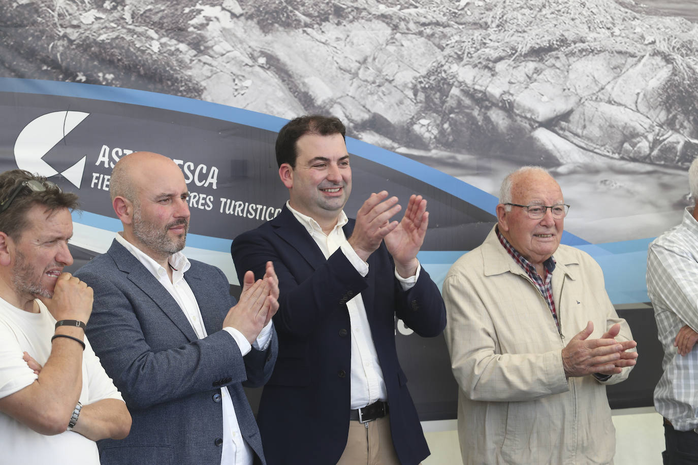 Así ha sido la subasta del campanu de Asturias más caro de la historia