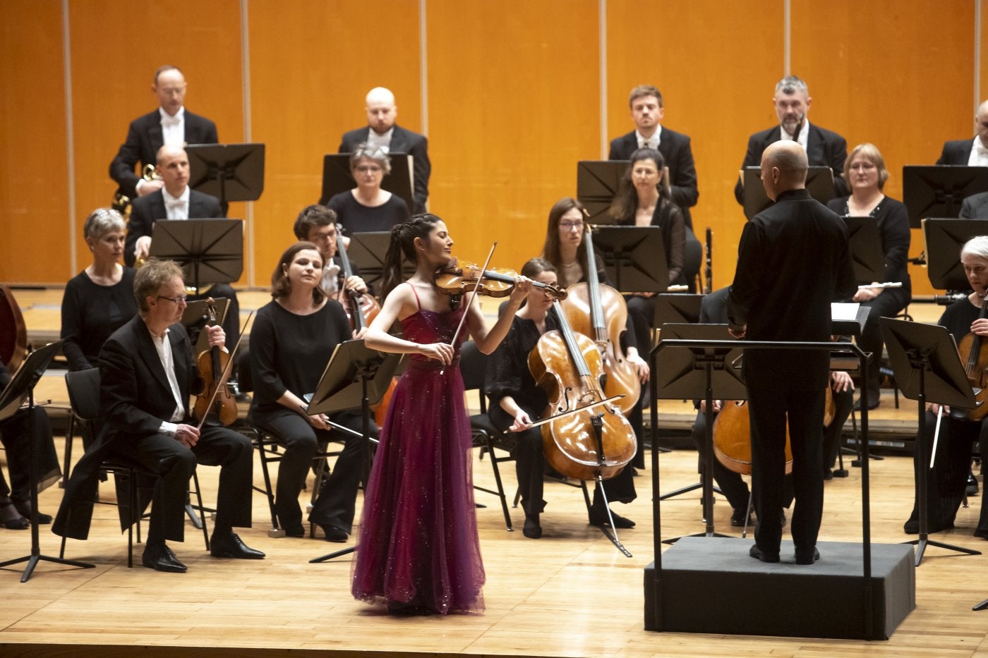 María Dueñas junto a la Deutsche Kammerphilarmonie Bremen.