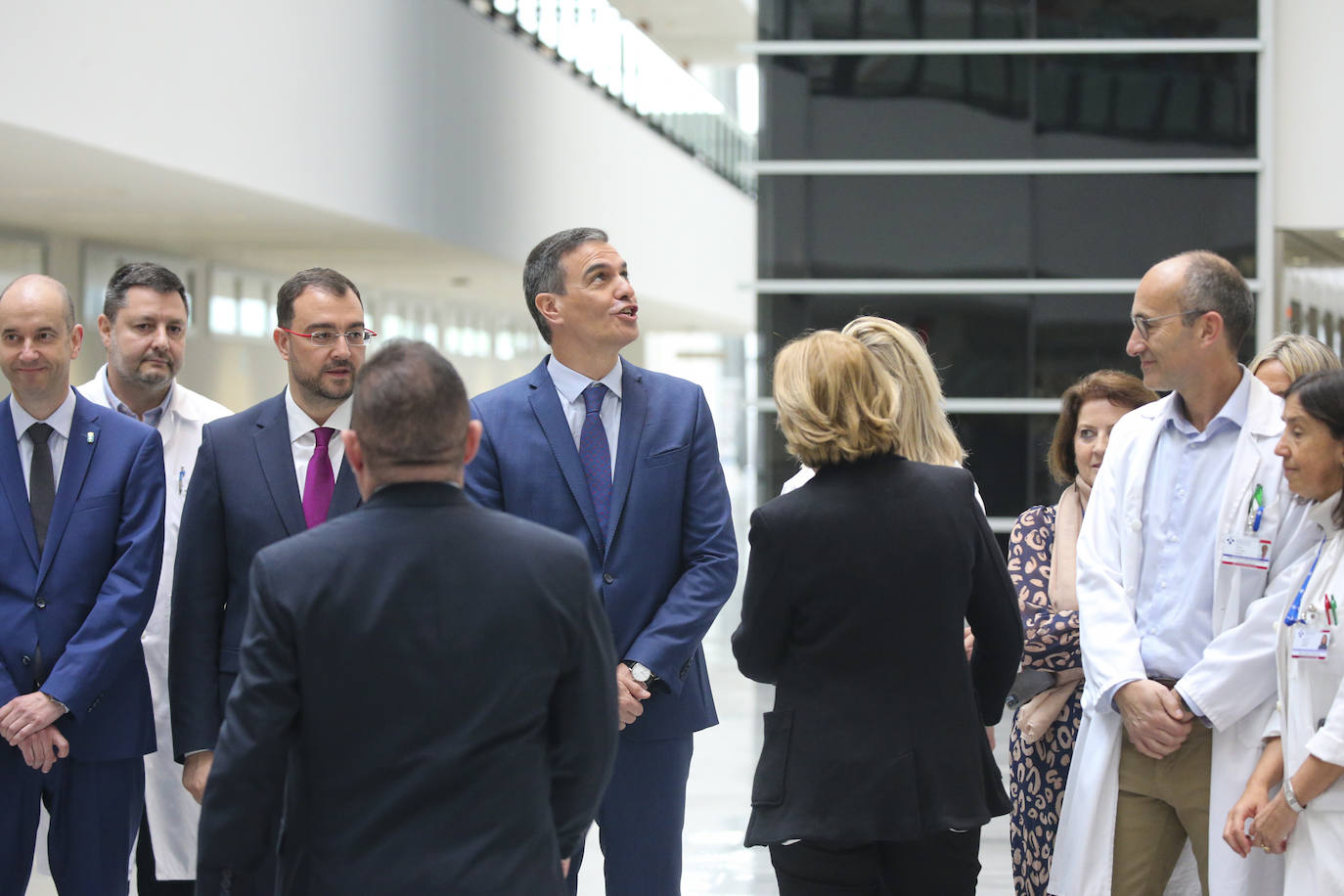 Pedro Sánchez, en Asturias: así fue su visita al HUCA