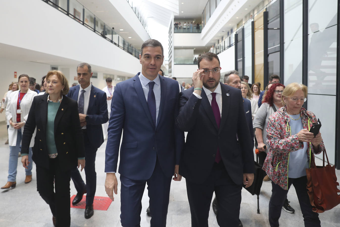 Pedro Sánchez, en Asturias: así fue su visita al HUCA