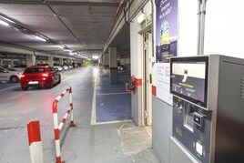 El aparcamiento de La Exposición, en donde se instalarán diez puntos de recarga de vehículos eléctricos.