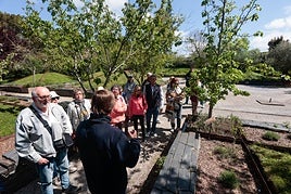 Visita guiada para explicar la presencia de ejemplares en la obra de García Lorca.