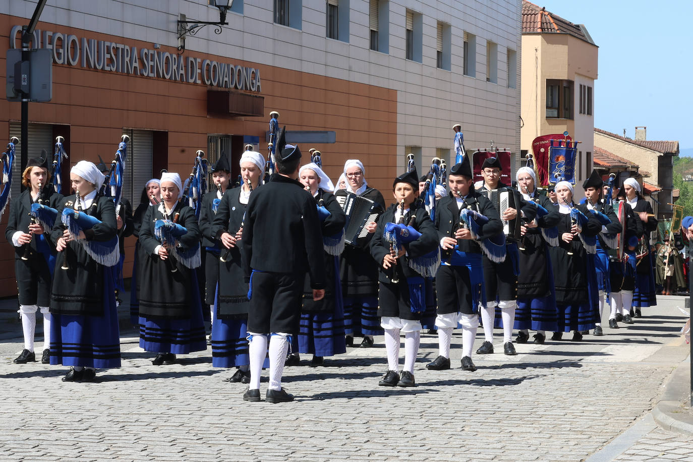 Las Fiestas del Picadillo y el Sabadiego de Noreña acaban con nuevos embajadores