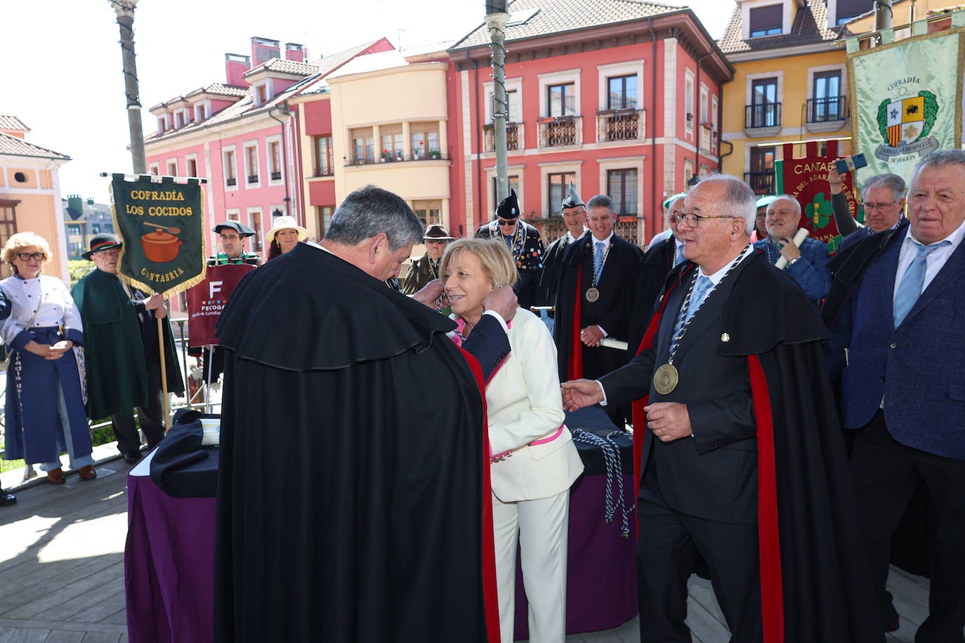 Las Fiestas del Picadillo y el Sabadiego de Noreña acaban con nuevos embajadores