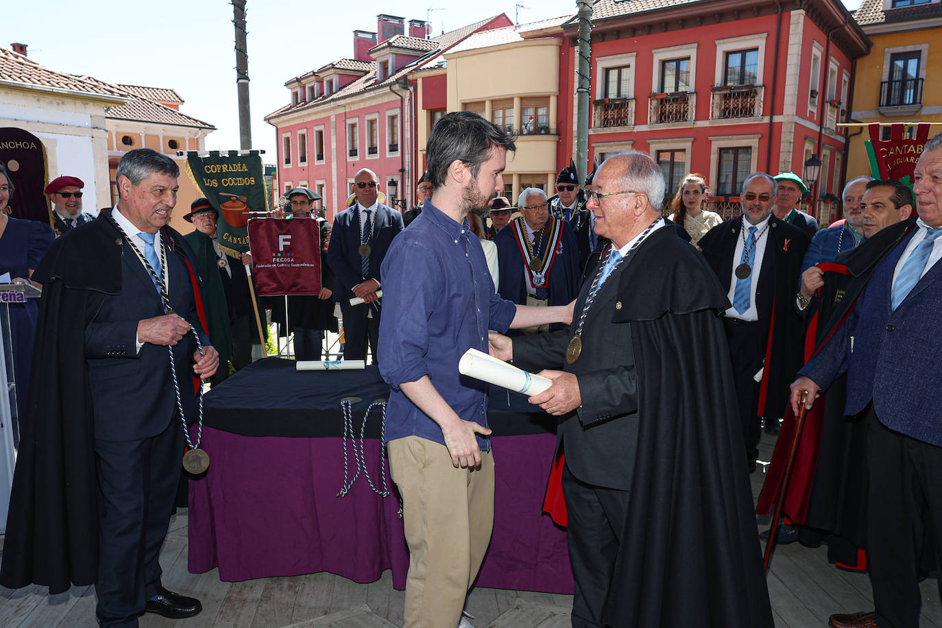 Las Fiestas del Picadillo y el Sabadiego de Noreña acaban con nuevos embajadores