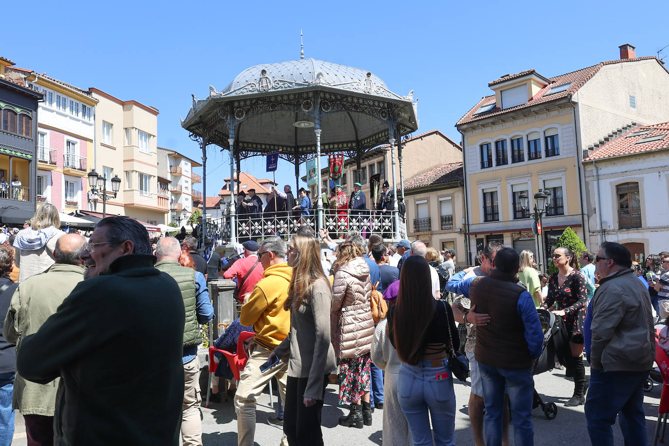 Las Fiestas del Picadillo y el Sabadiego de Noreña acaban con nuevos embajadores