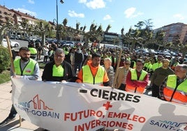 Así fue la concentración de trabajadores de Saint-Gobain en Castrillón