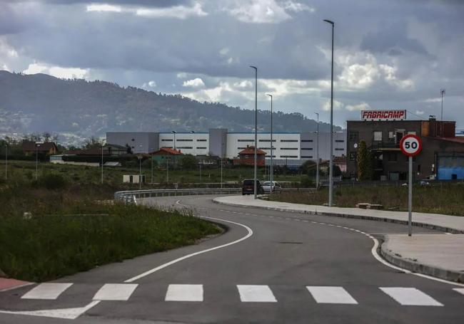 El polígono industrial de Bobes podría crecer con la llegada de Costco.