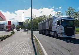 Fade dice que el acceso por Aboño «puede ser la alternativa», pero pide concreción