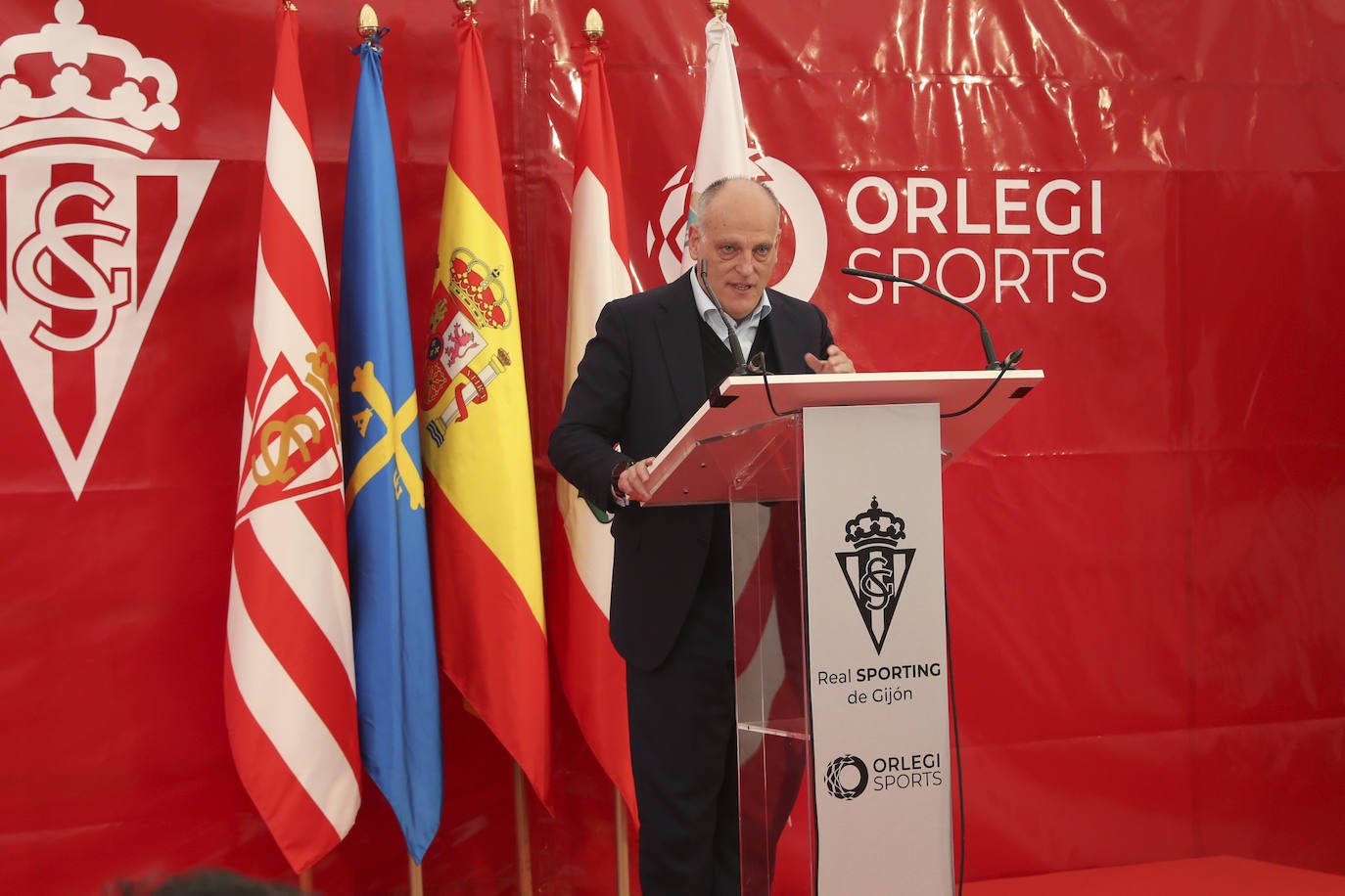 Mareo y su nueva cara: así fue la presentación de la reforma de la Escuela de Fútbol del Sporting