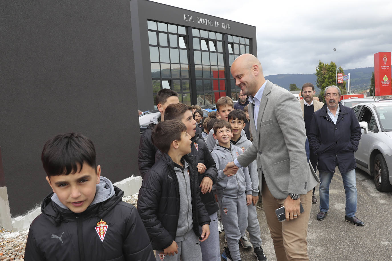 Mareo y su nueva cara: así fue la presentación de la reforma de la Escuela de Fútbol del Sporting