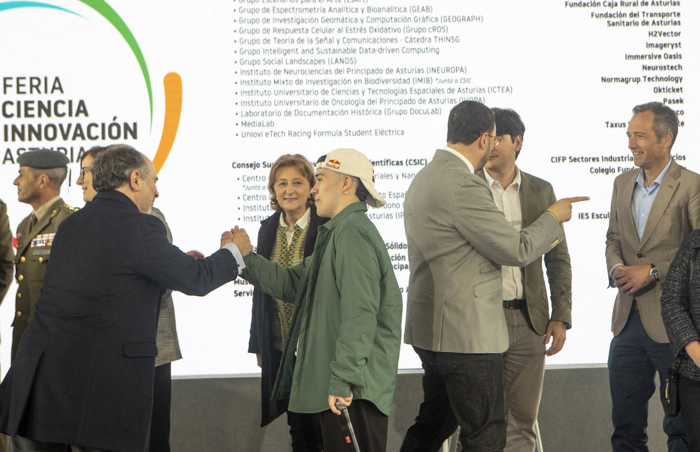 Escape room, simuladores, hologramas y cultivos bajo tierra con luces led en la Feria de la Ciencia