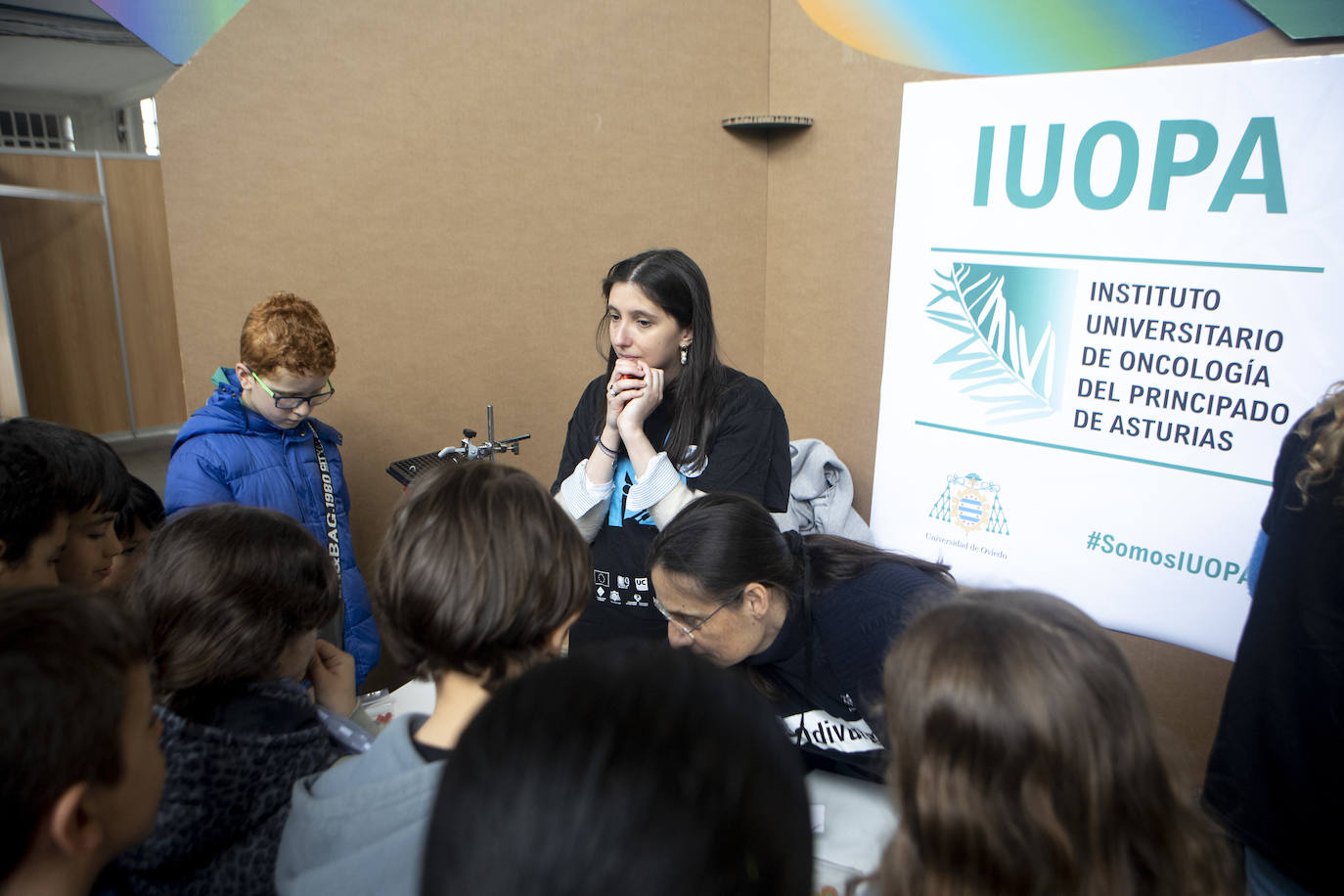 Escape room, simuladores, hologramas y cultivos bajo tierra con luces led en la Feria de la Ciencia