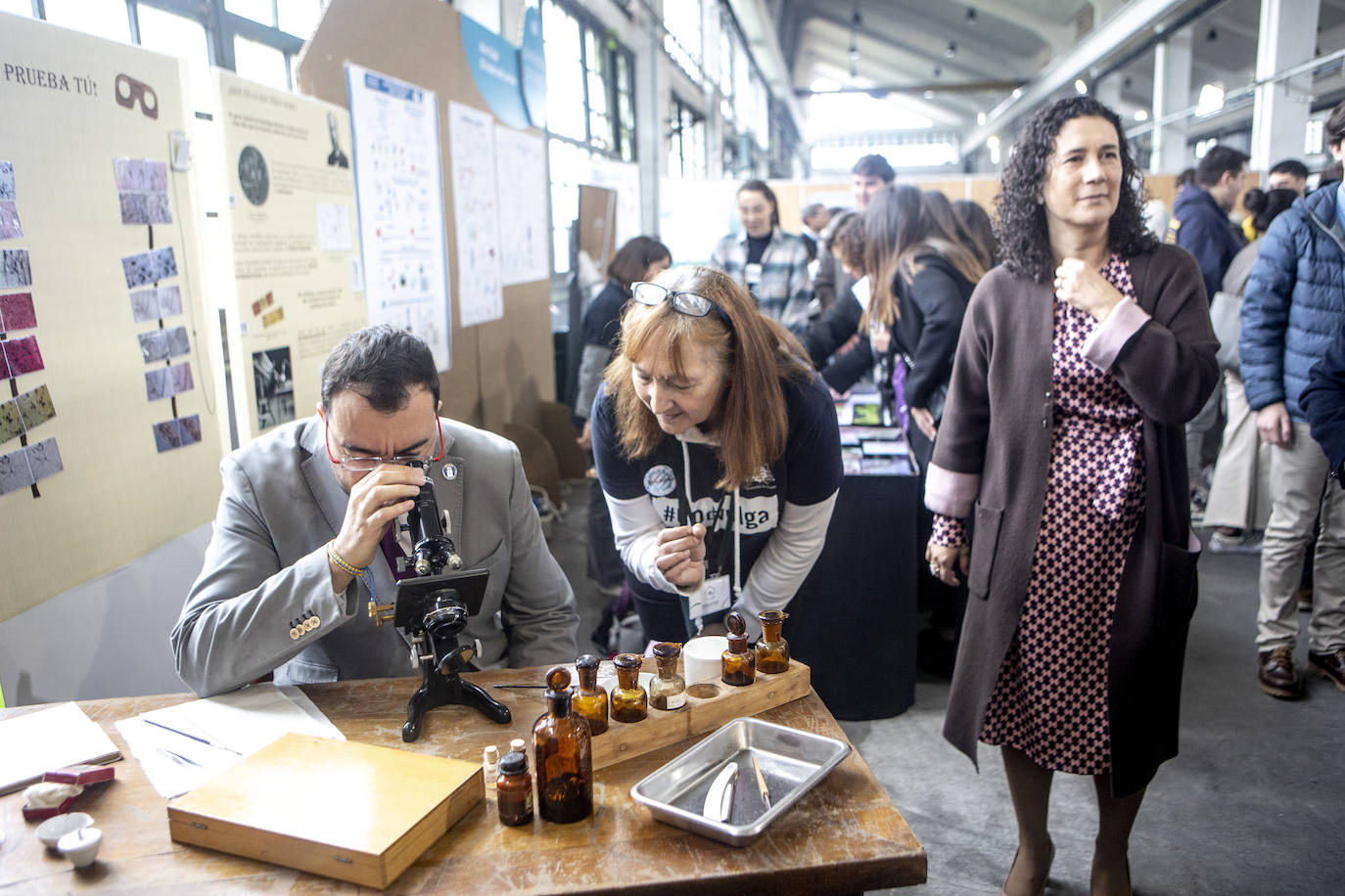 Escape room, simuladores, hologramas y cultivos bajo tierra con luces led en la Feria de la Ciencia