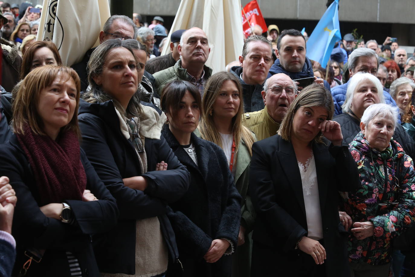 Concentración ante la sede de la FSA para «apoyar a nuestro legítimo presidente»