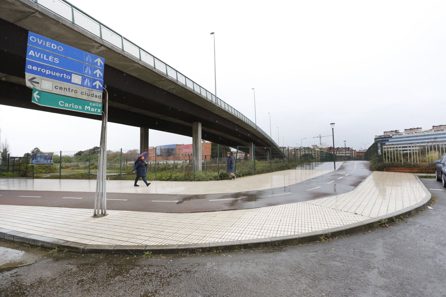 Viaducto de Carlos Marx. El Ayuntamiento pretende que se derribe a lo largo de 2025.