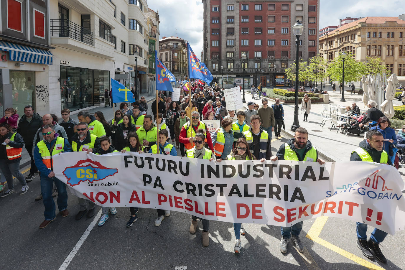 Así fueron las manifestaciones en Gijón de USO y los sindicatos minoritarios