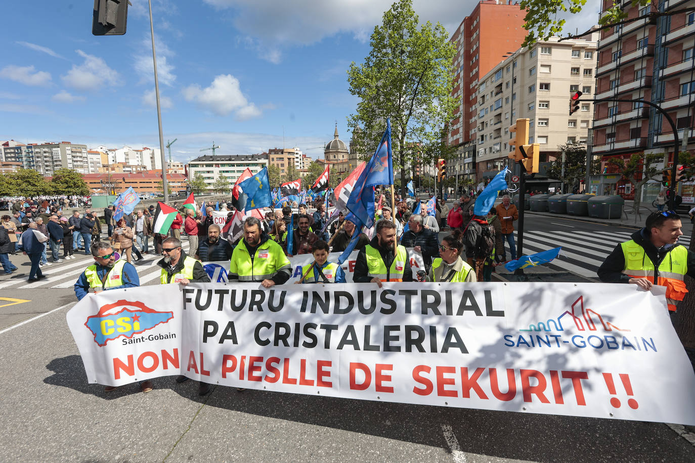 Así fueron las manifestaciones en Gijón de USO y los sindicatos minoritarios