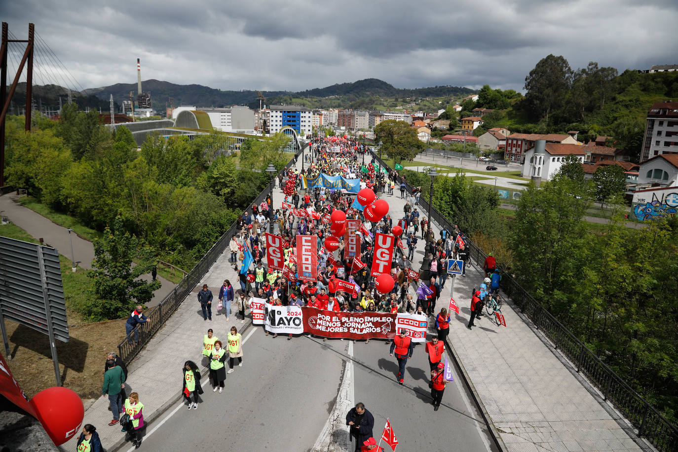 Los sindicatos asturianos, a la calle en Langreo para «reivindicar lo que es justo»