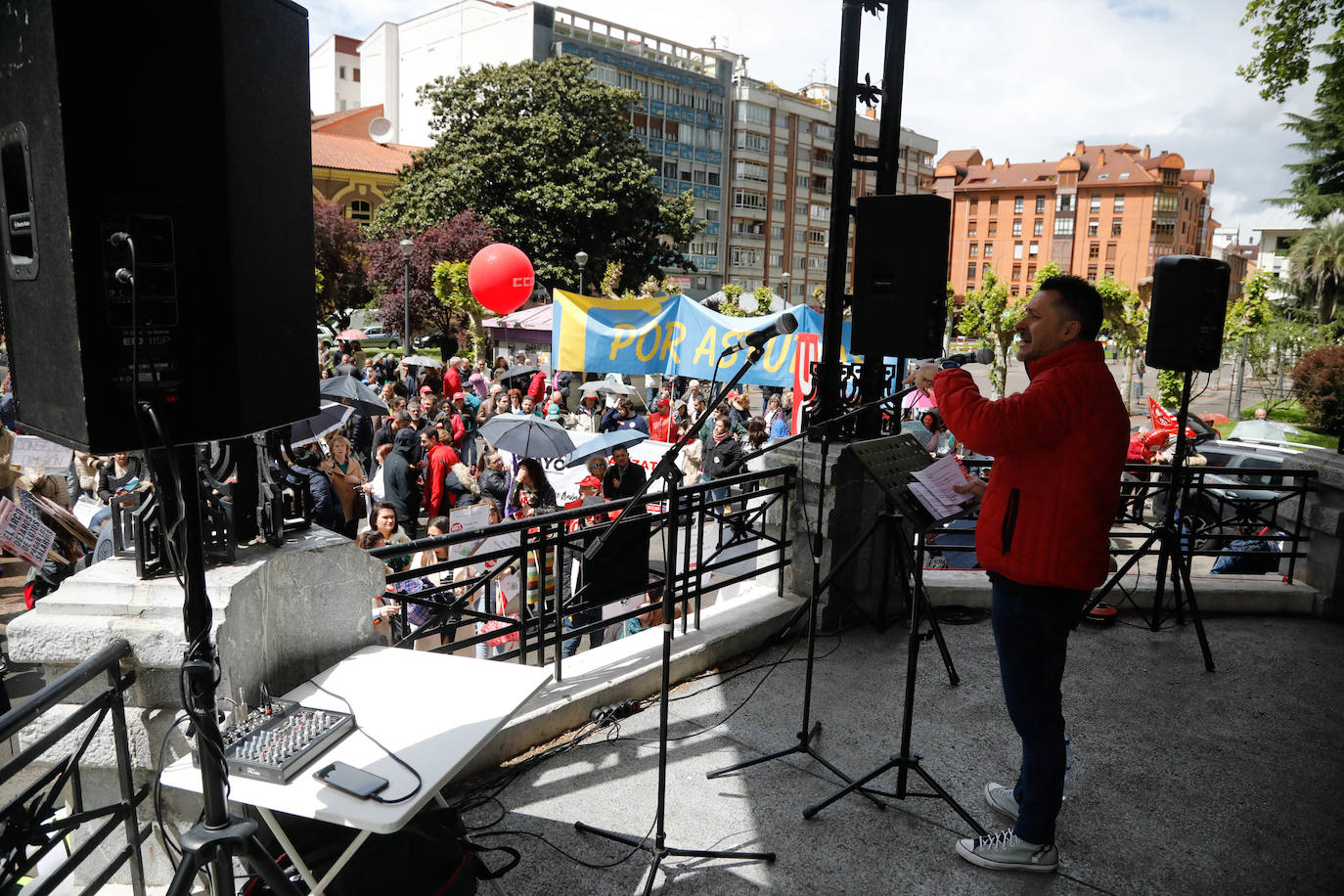 Los sindicatos asturianos, a la calle en Langreo para «reivindicar lo que es justo»