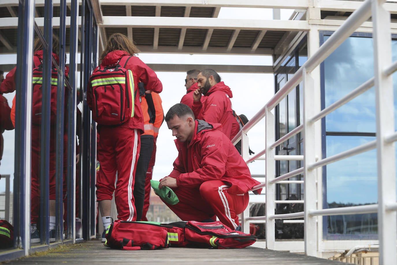 Arranca la temporada de baños en las playas de Gijón