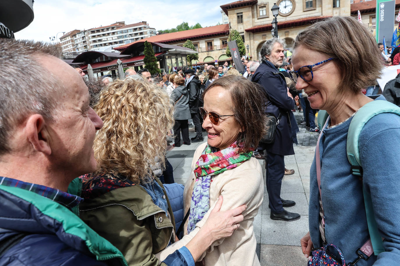 Las imágenes que deja la manifestación en Oviedo por la oficialidad del asturiano