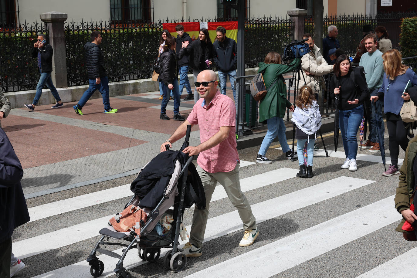 Las imágenes que deja la manifestación en Oviedo por la oficialidad del asturiano