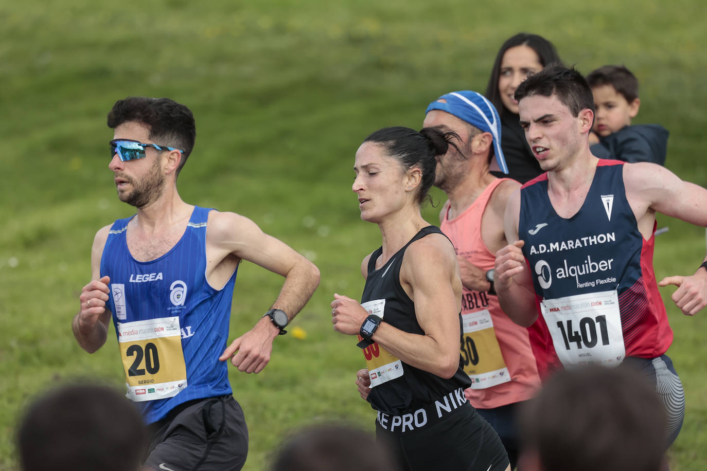 ¿Participaste en la Media Maratón de Gijón? ¡Búscate en las fotos! (2)