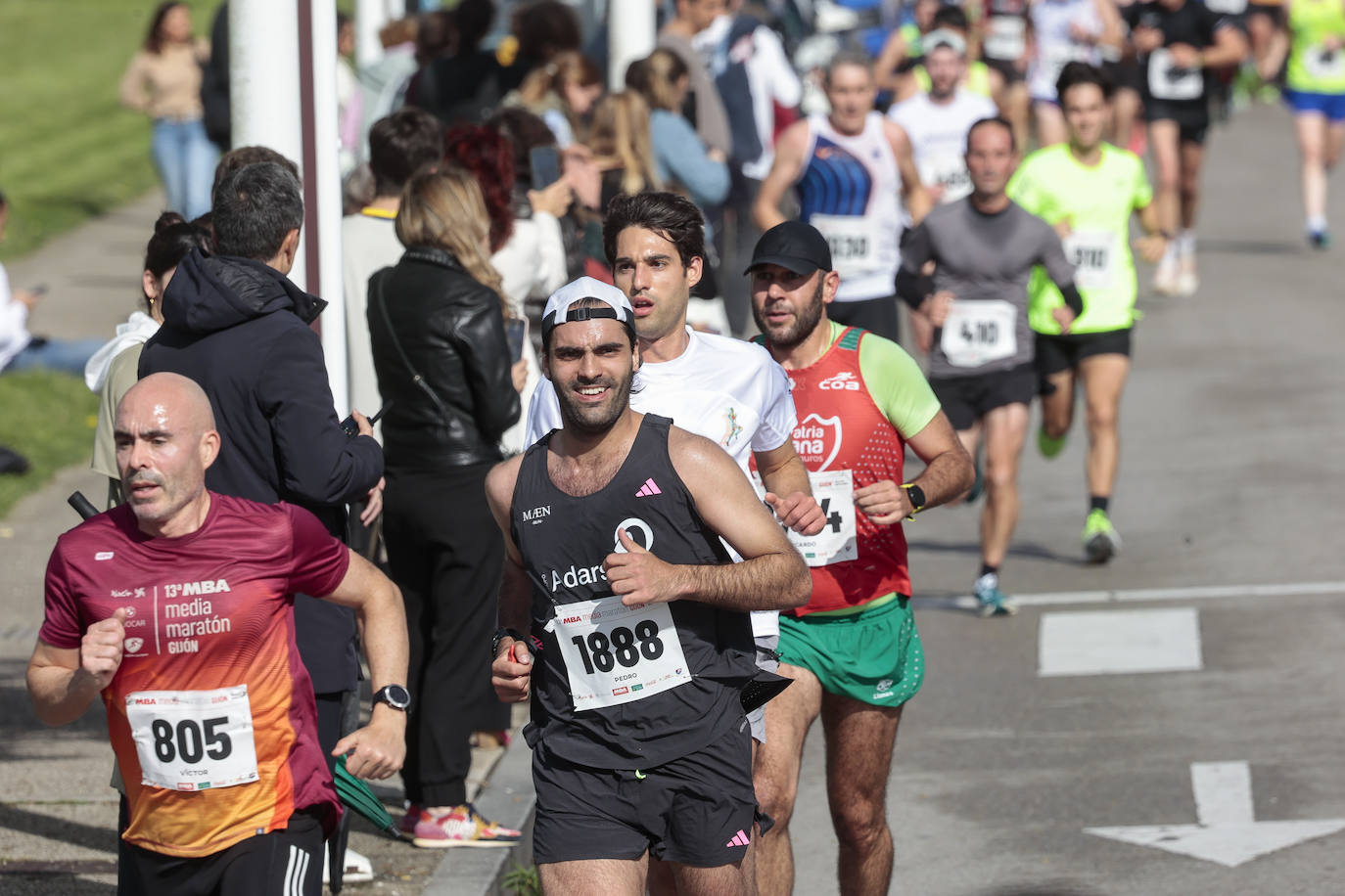 ¿Participaste en la Media Maratón de Gijón? ¡Búscate en las fotos! (2)