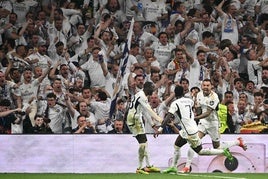 El Bernabéu se volvió loco con el segundo gol de Joselu que completaba la remontada.