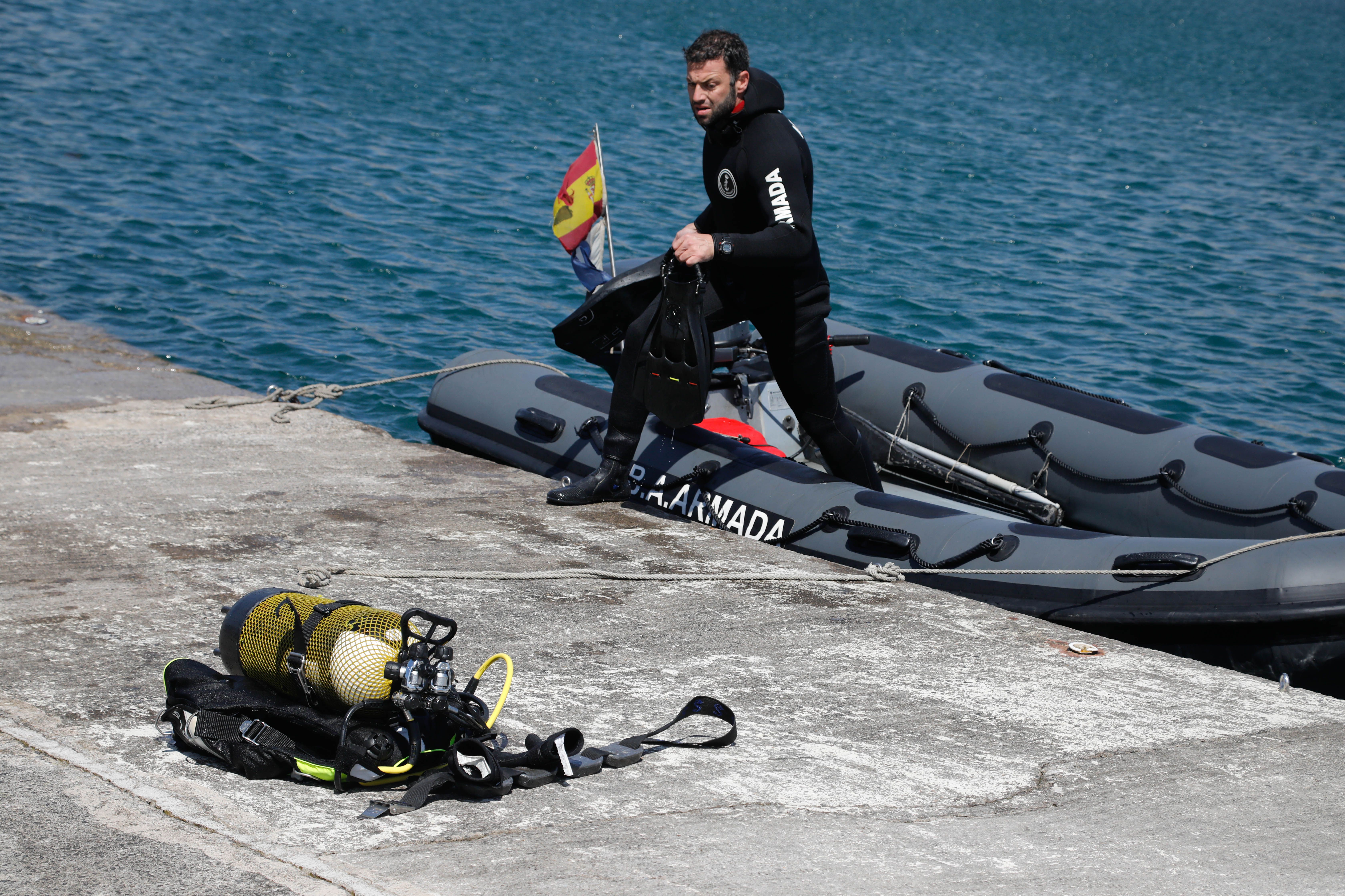 Así fue la búsqueda de proyectiles de artillería en la costa de Gijón