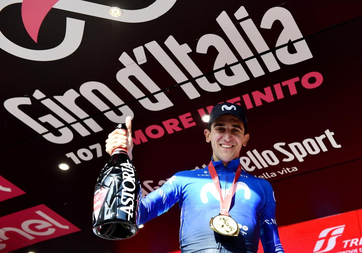 Pelayo toca el cielo en su primer Giro de Italia