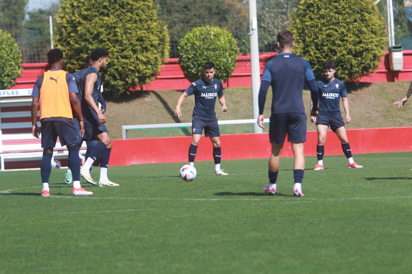 Entrenamiento del Sporting (10/05/2024)