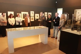 Joaco López, Carmen Moriyón y Octavio Vinck y su mujer, Alicia Santos, durante la inauguración.