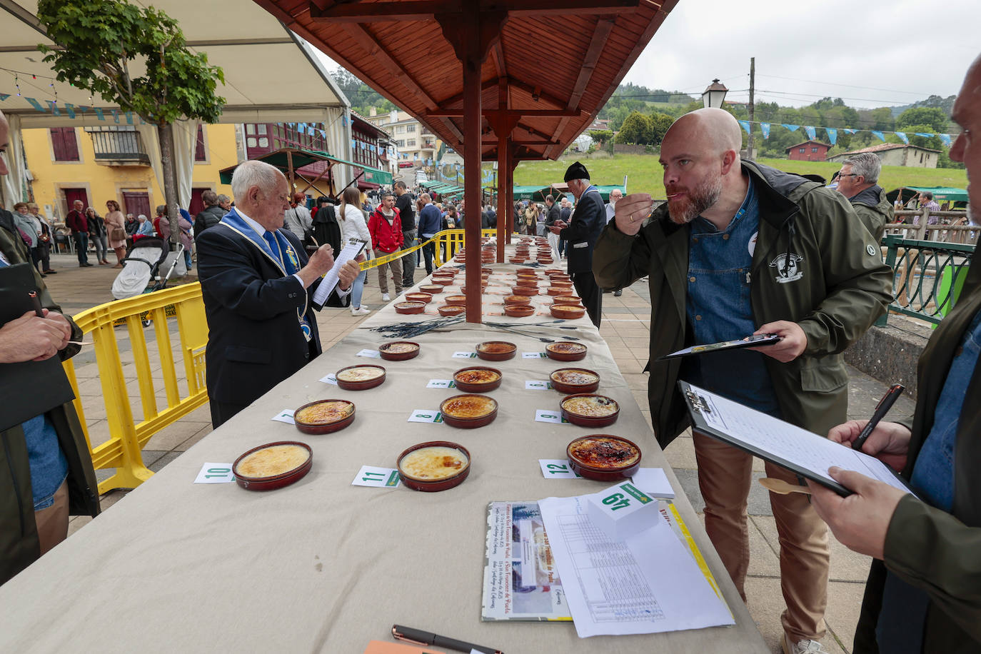 Cabranes celebra su gran fiesta del arroz con leche