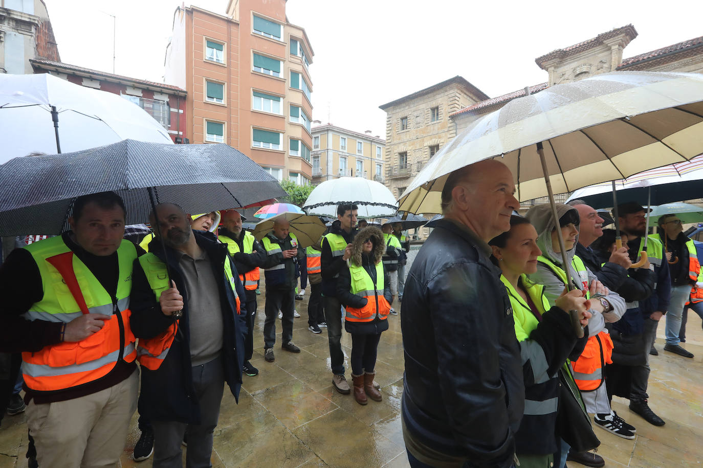 Los trabajadores de Saint-Gobain: «¡Basta ya! Avilés es industrial»