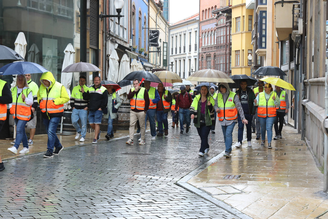 Los trabajadores de Saint-Gobain: «¡Basta ya! Avilés es industrial»