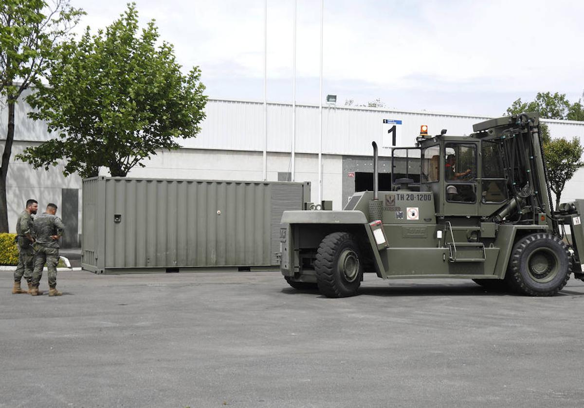 Amplia presencia militar en el recinto ferial Luis Adaro de Gijón por los prepaartivos de los actos del Día de las Fuerzas Armadas 2024.