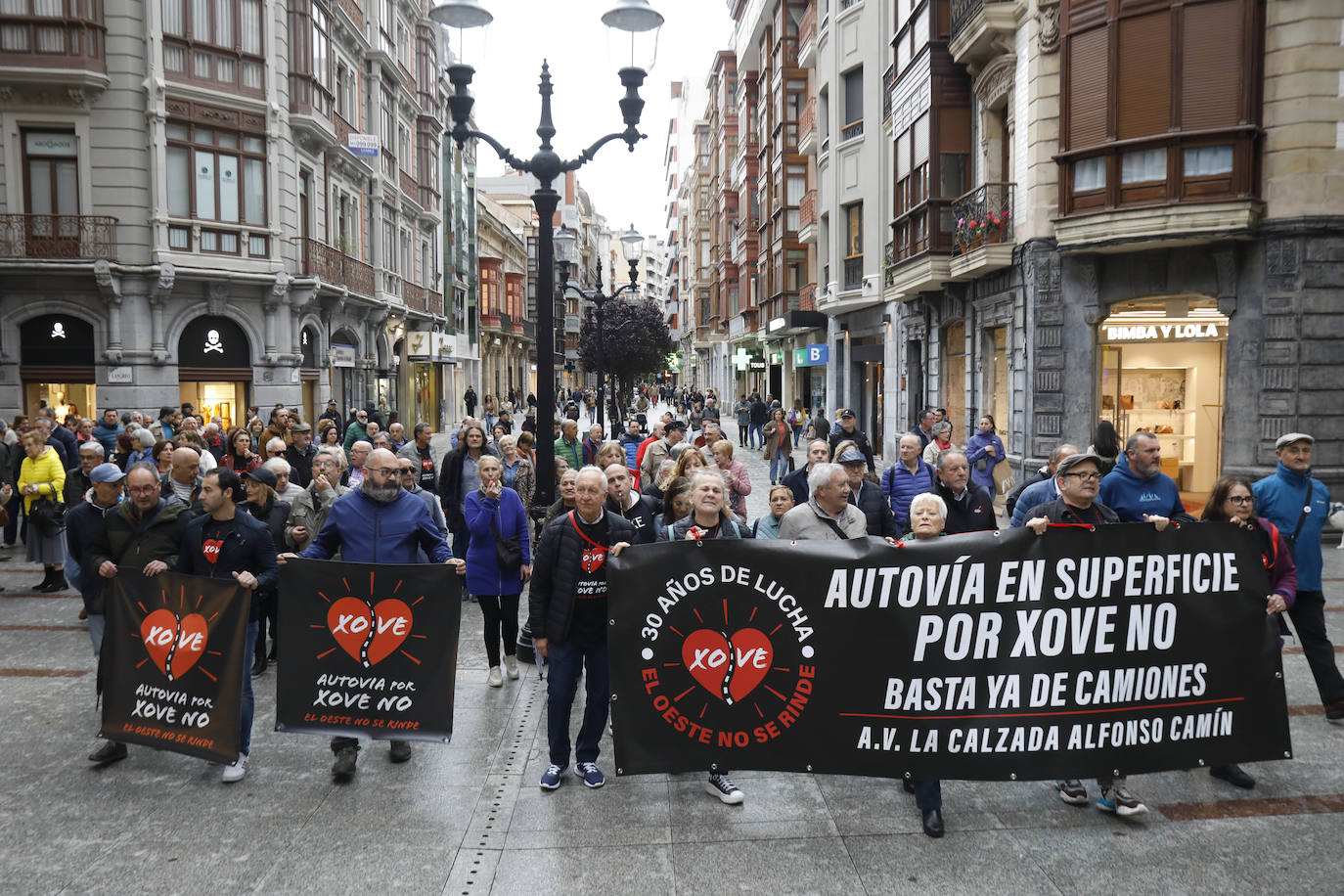 Gijón, contra la contaminación: «No aguantamos más mentiras ni promesas incumplidas»